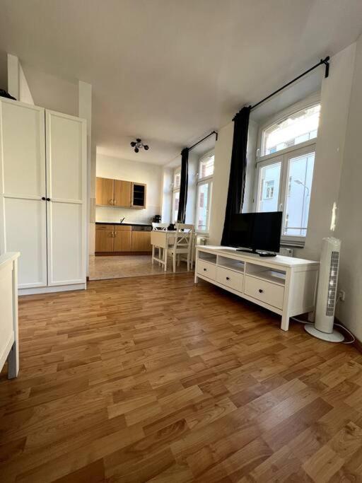 R&L Apartment Karl-Heine-Strasse Og Leipzig Buitenkant foto